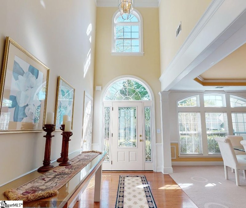 Property image 2 at 8 Landstone Court, Greer, SC 29650