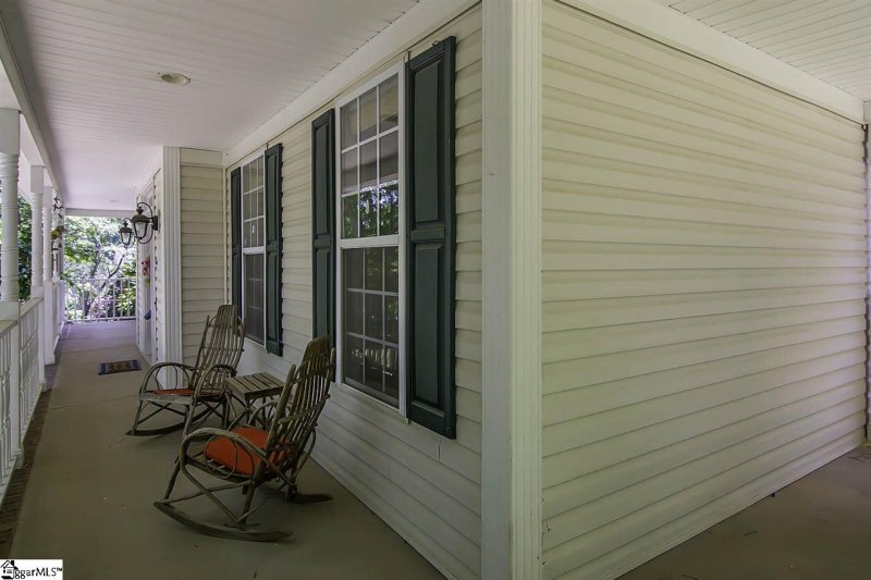 Property image 3 at 2 Flintlock Court, Piedmont, SC 29673