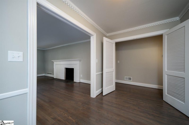 Property image 3 at 13 Indian Springs Drive, Greenville, SC 29615