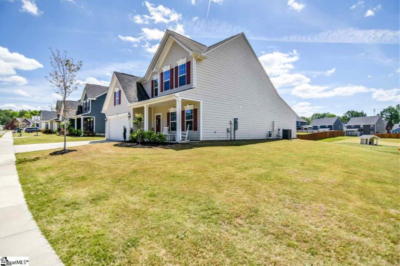 Property image 2 at 127 Village Vista Drive, Fountain Inn, SC 29644