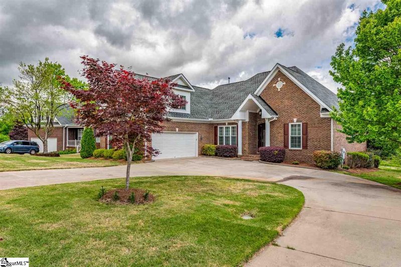 Property image 2 at 112 Goodridge Court, Greer, SC 29651