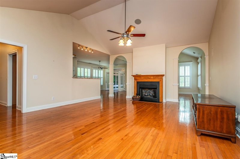 Property image 4 at 112 Goodridge Court, Greer, SC 29651