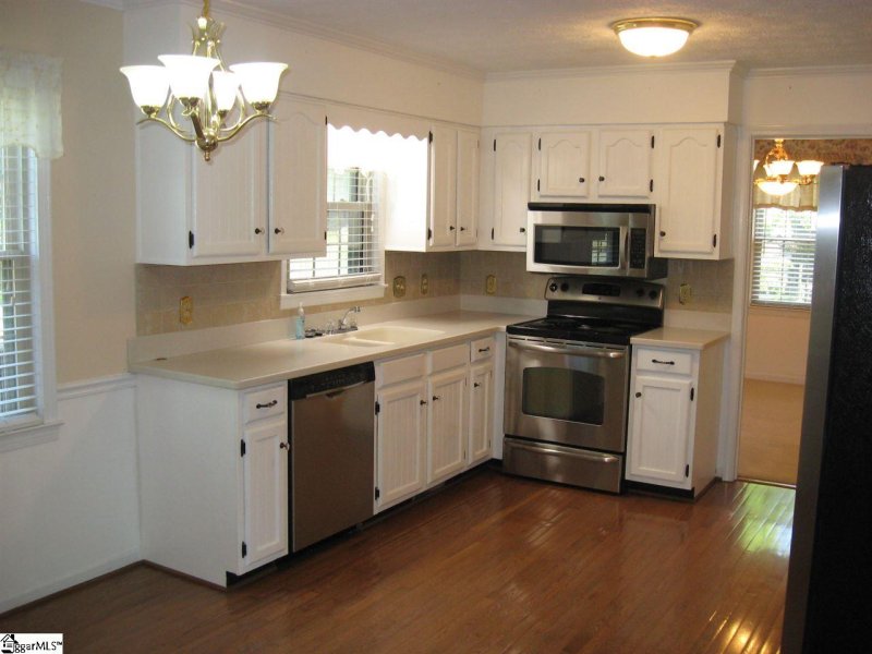 Property image 2 at 208 S Severn Circle, Easley, SC 29642