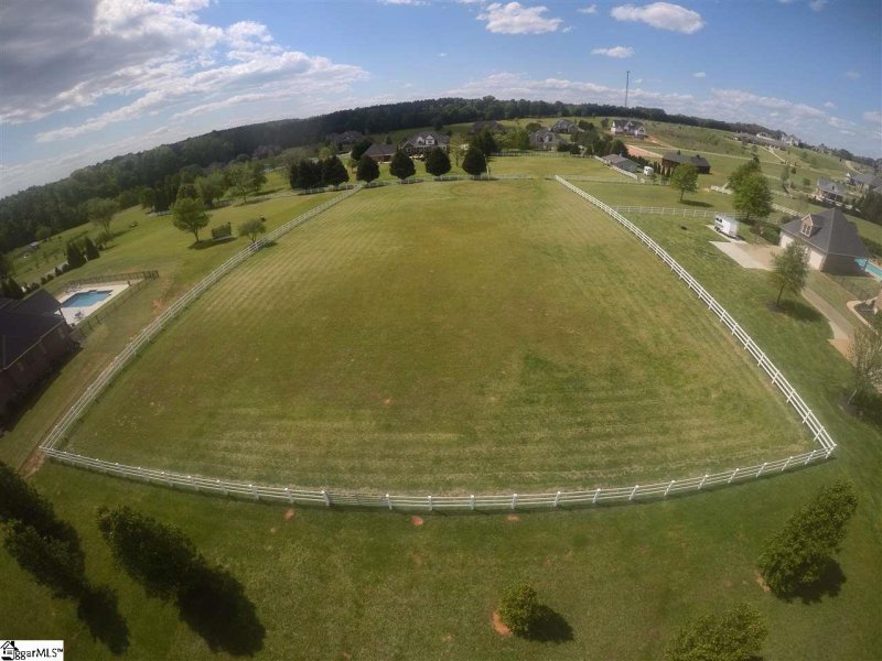 Property image 2 at 110 Lazy WIllow Court, Williamston, SC 29697