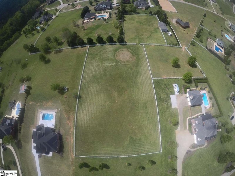 Property image 4 at 110 Lazy WIllow Court, Williamston, SC 29697