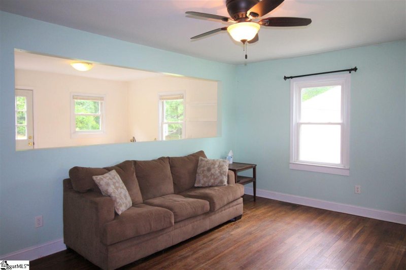 Property image 4 at 7 Delmar Avenue, Greenville, SC 29609