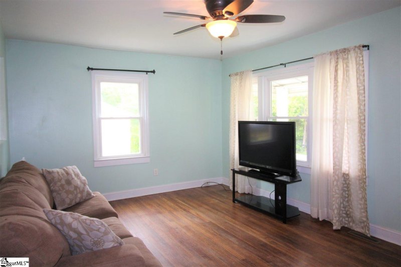 Property image 5 at 7 Delmar Avenue, Greenville, SC 29609