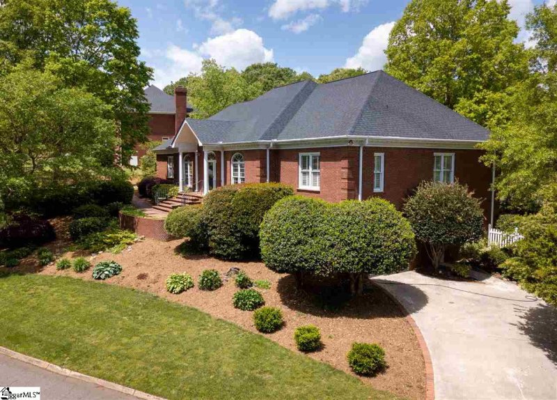 Property image 3 at 211 Huntcliff Drive, Taylors, SC 29687