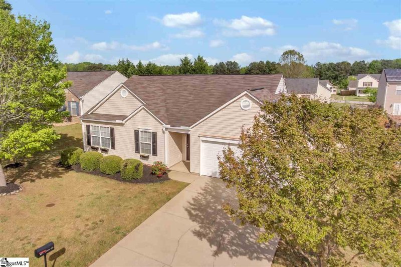 Property image 3 at 609 Sydney Court, Simpsonville, SC 29680-7086