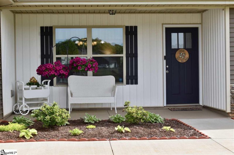 Property image 3 at 827 W Keepsake Lane, Inman, SC 29349