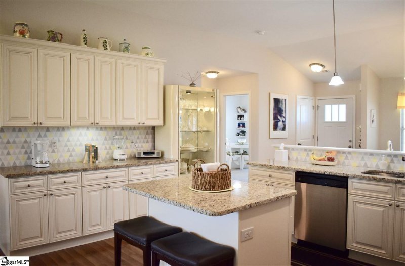 Property image 5 at 827 W Keepsake Lane, Inman, SC 29349