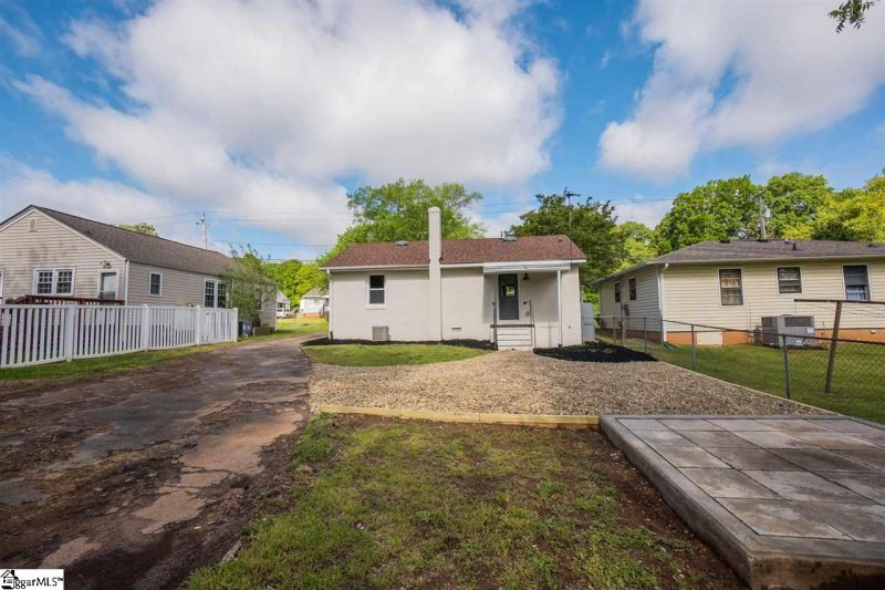 Property image 5 at 102 Sycamore Drive, Greenville, SC 29607-2950