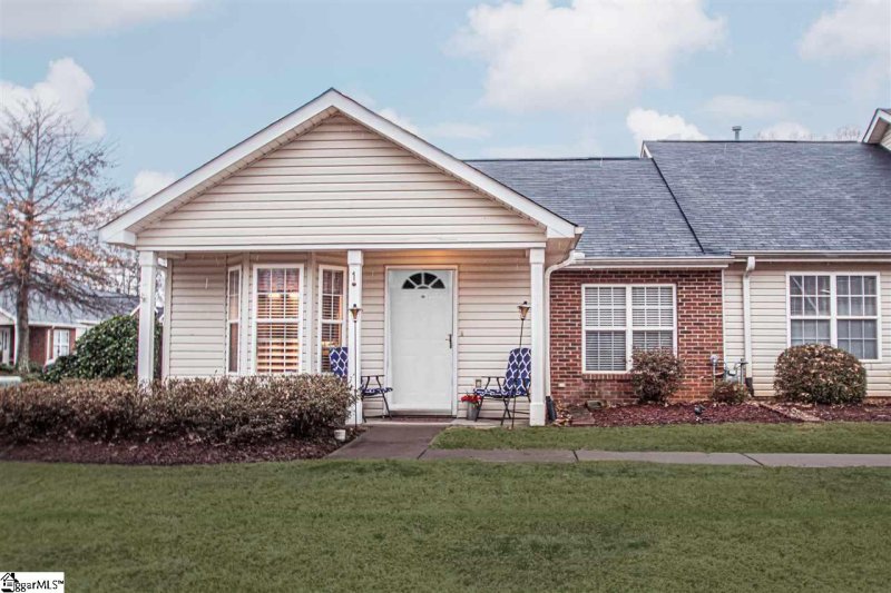 Property image 2 at 1 Creekbend Court, Simpsonville, SC 29681