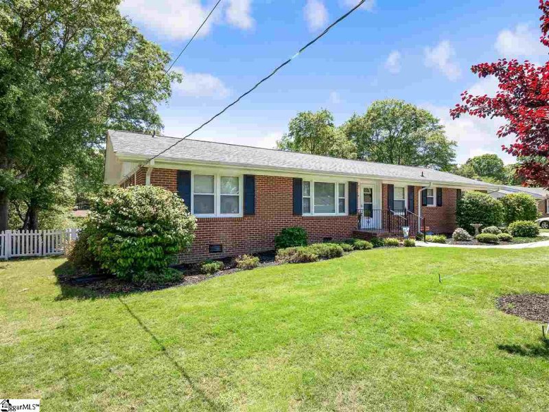 Property image 3 at 707 Confederate Circle, Taylors, SC 29687