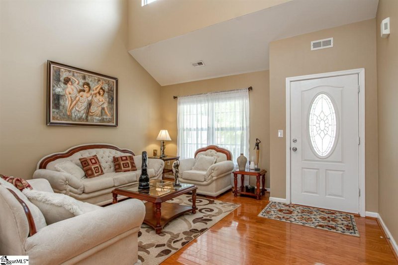 Property image 2 at 144 MAXIMUS Drive, Greer, SC 29651