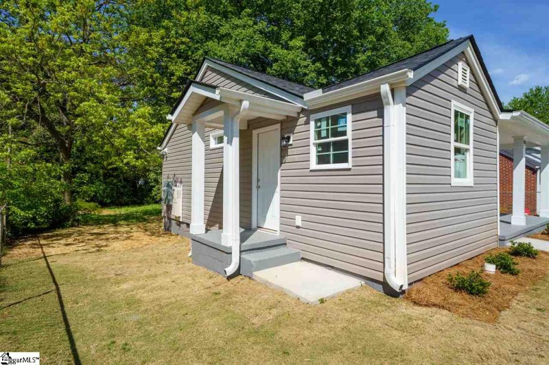 Property image 3 at 410 S Texas Avenue, Greenville, SC 29611