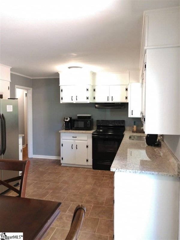 Property image 4 at 9 Elf Lane, Greenville, SC 29617