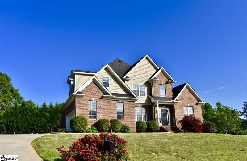 Property image 2 at 116 Rocky Water Pointe, Wellford, SC 29385