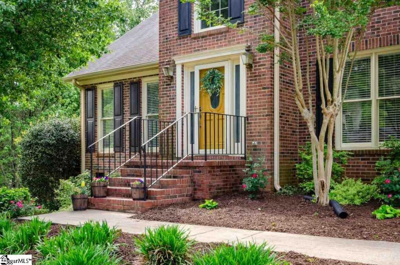 Property image 2 at 105 Treebrooke Drive, Greenville, SC 29607