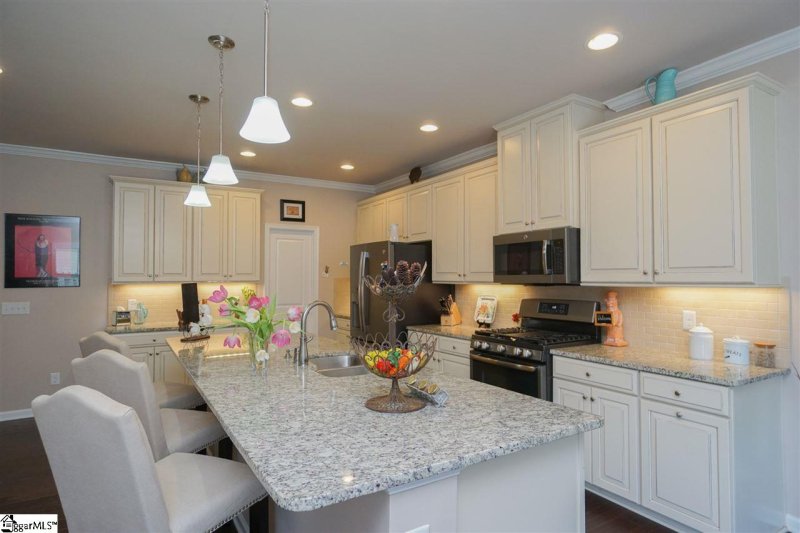 Property image 2 at 202 Ragin Court, Simpsonville, SC 29681