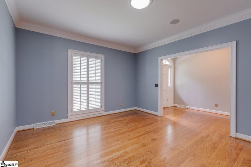 Property image 5 at 101 Ledgewood Way, Greenville, SC 29609