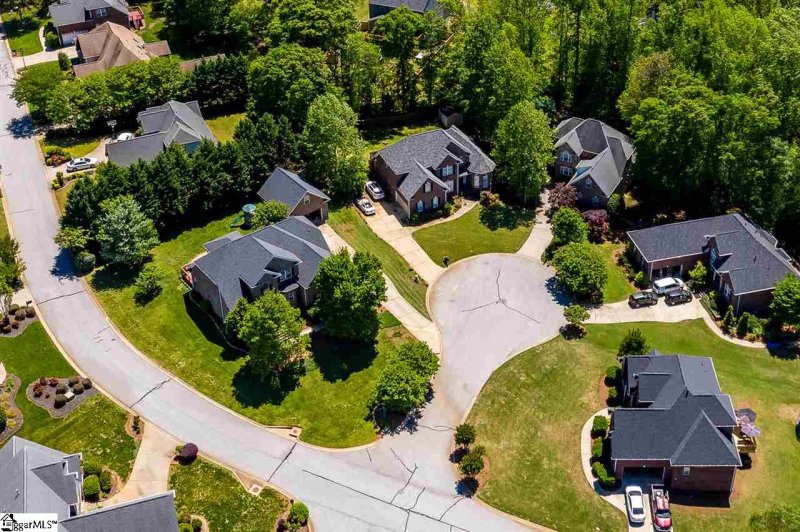 Property image 3 at 205 Abercorn Way, Simpsonville, SC 29681