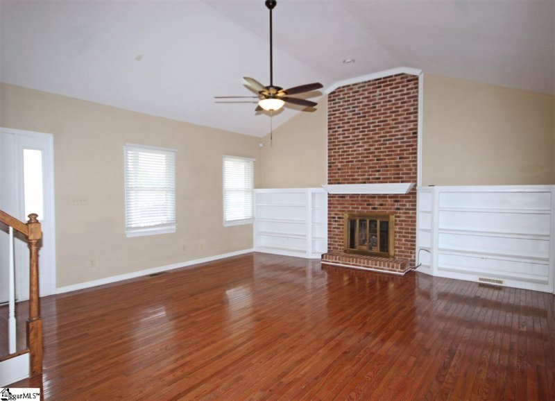 Property image 4 at 5 Darby Hill Lane, Taylors, SC 29687