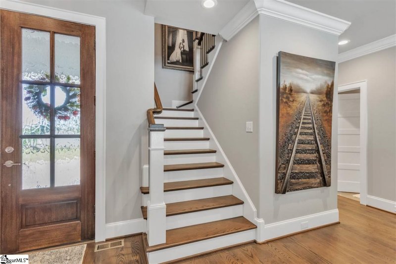 Property image 3 of 118 Chestnut Pond Lane in Chestnut Pond, Simpsonville, SC 29681
