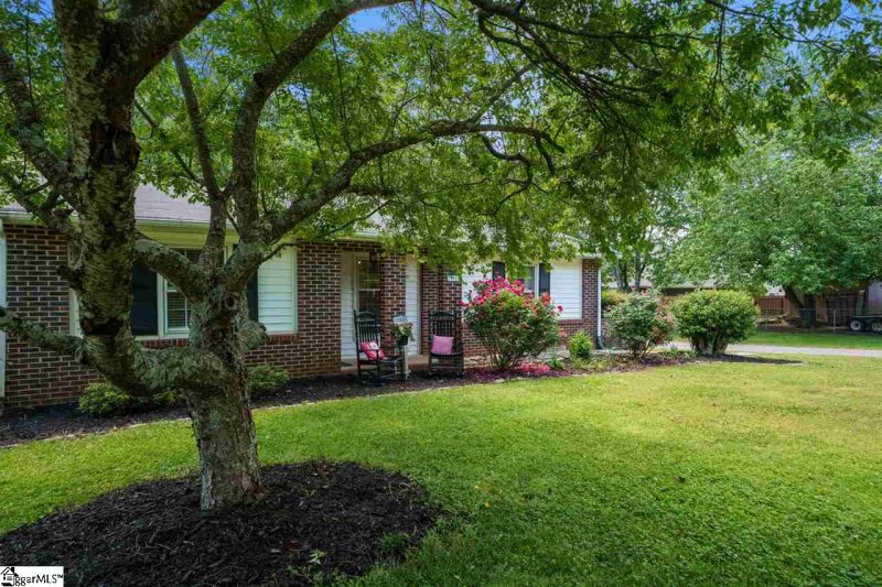Property image 3 at 102 Elrod Street, Easley, SC 29642