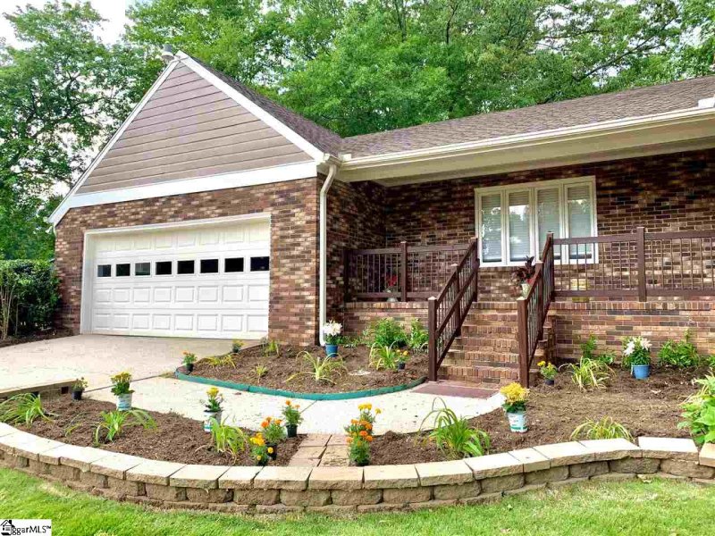 Property image 3 at 113 Chelmsford Drive, Easley, SC 29642