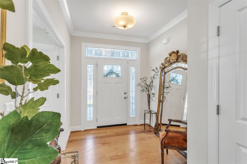 Property image 2 at 208 Fernbrook Trail, Greenville, SC 29615