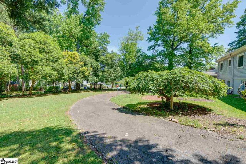 Property image 5 at 1547 Wade Hampton Boulevard, Greenville, SC 29609