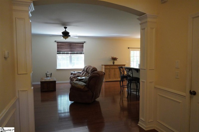 Property image 4 at 108 Seattle Slew Lane, Greenville, SC 29617