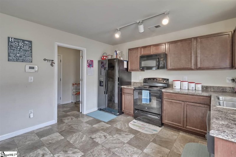 Property image 3 at 303 Napels Court, Piedmont, SC 29673