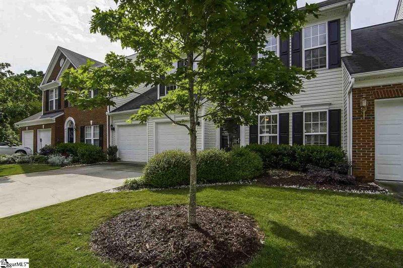 Property image 2 at 324 Majesty Court, Greenville, SC 29615