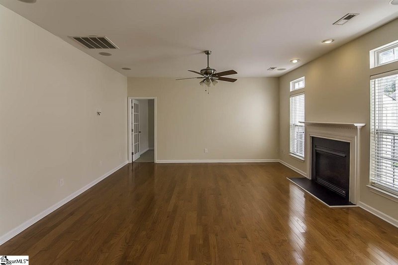 Property image 5 at 324 Majesty Court, Greenville, SC 29615