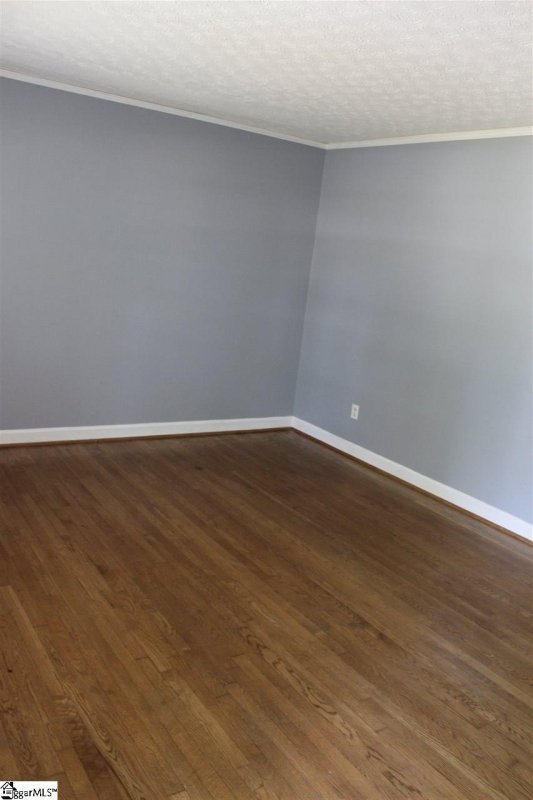 Property image 2 at 302 Longwood Drive, Taylors, SC 29687