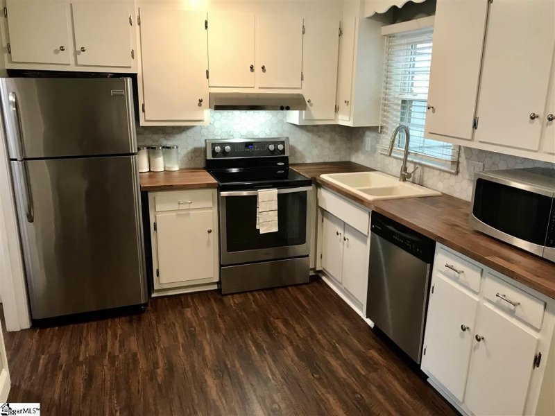 Property image 4 at 501 Edwards Road, Greenville, SC 29615