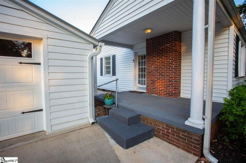 Property image 5 at 102 Stella Avenue, Greenville, SC 29609-6325