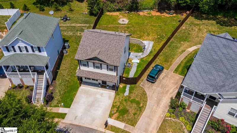 Property image 4 at 220 Summerlea Lane, Greer, SC 29651