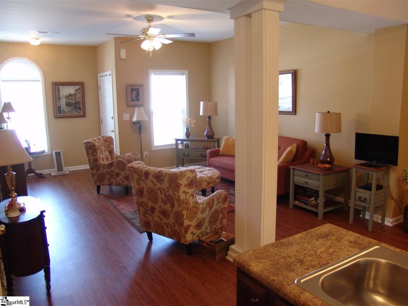Property image 4 at 72 Huntress Drive, Greer, SC 29651