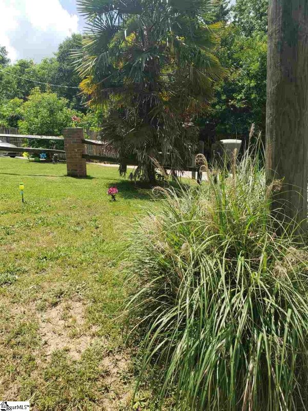 Property image 5 at 33A Mayflower Avenue, Greenville, SC 29605-3727