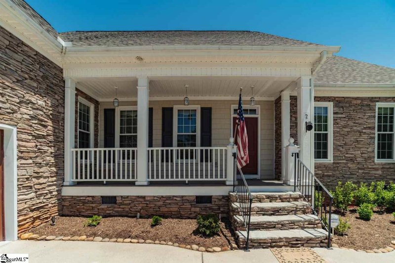 Property image 3 at 2 Kirkpatrick Court, Greer, SC 29650