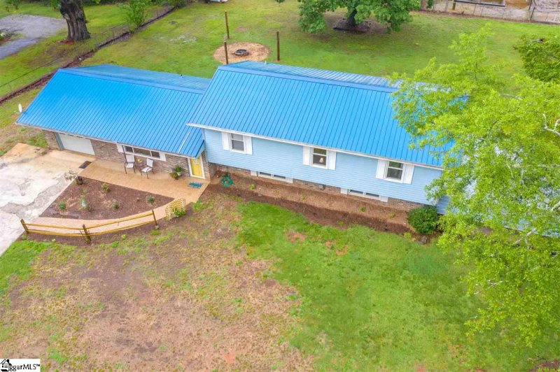 Property image 4 at 104 Golden Grove Circle, Piedmont, SC 29673