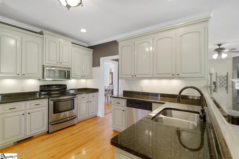 Property image 3 at 105 New Haven Court, Easley, SC 29640