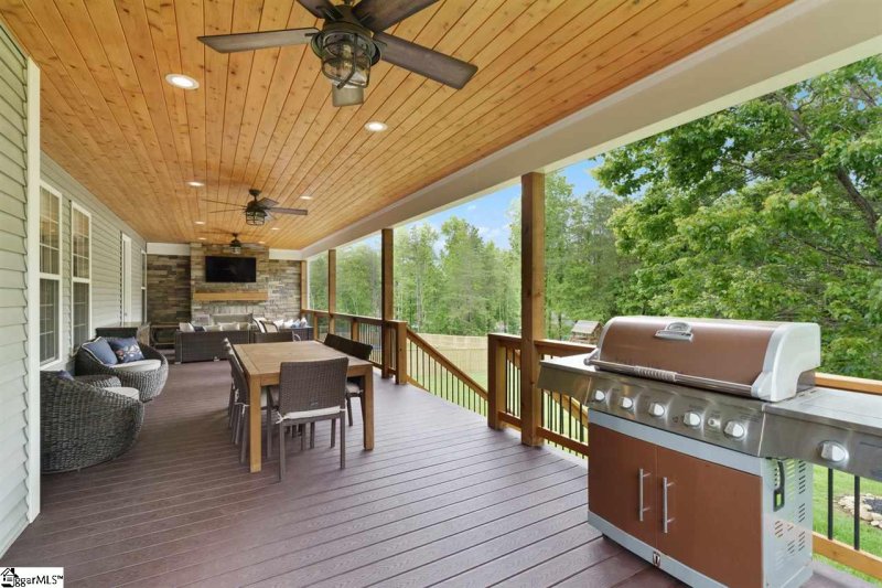 Property image 4 at 105 New Haven Court, Easley, SC 29640