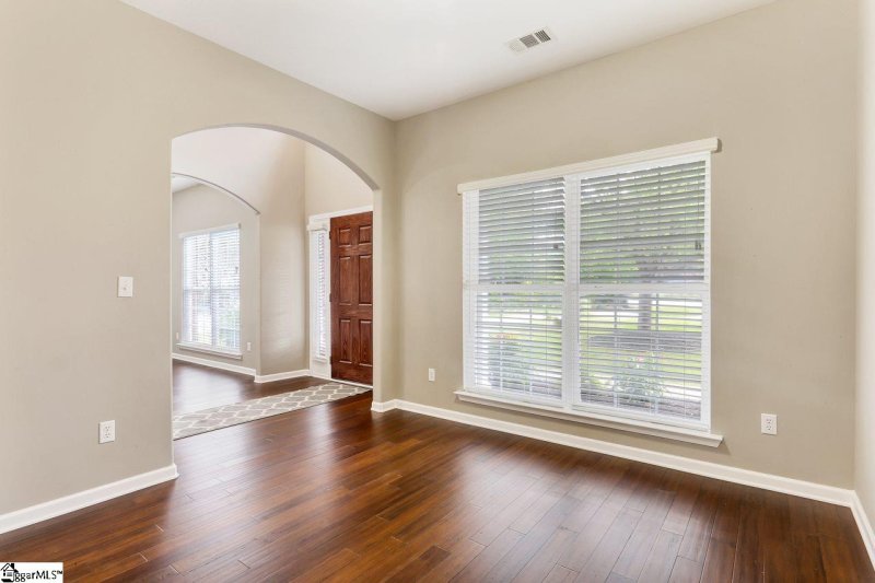 Property image 2 at 3 Mill Valley Court, Taylors, SC 29687