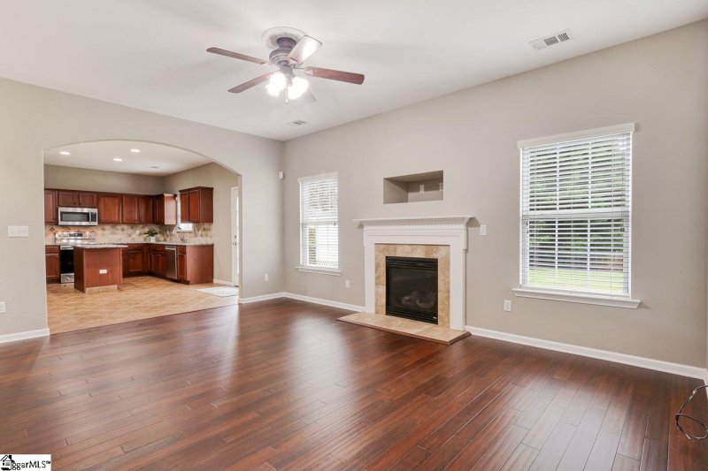 Property image 5 at 3 Mill Valley Court, Taylors, SC 29687