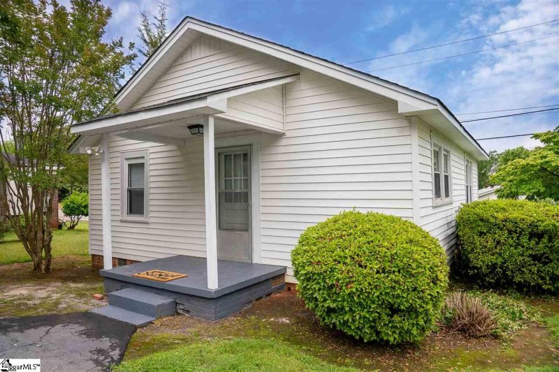 Property image 3 at 406 Old Liberty Road, Easley, SC 29640