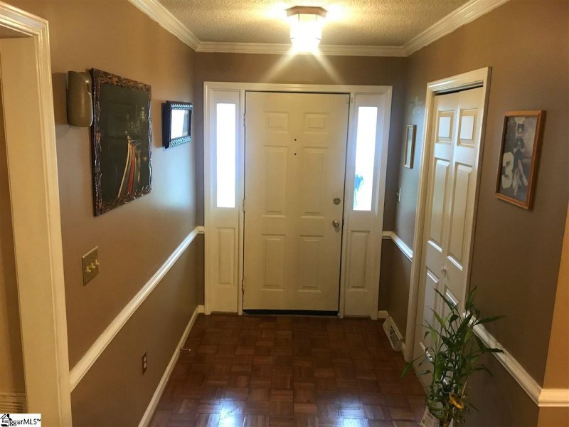 Property image 2 of 223 Waterbury Court in Ambergate, Simpsonville, SC 29680